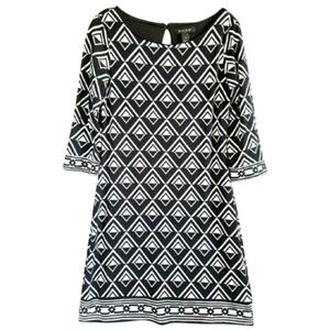 🤍🖤 New White House Black Market Dress Size 3/4 Sleeve Black White Geometric 🖤🤍